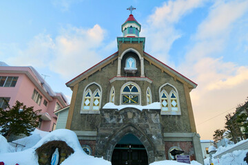 雪の中の教会