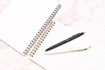 ペンとノート
