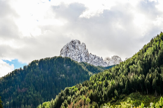 Gr&ouml;den, Langkofel, Val Gardena, Gr&ouml;dnertal, Wolkenstein, Dolomiten, Berge, Gebirge, Dorf, Wanderweg, H&ouml;henweg, Herbst, Winter, Italien