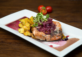 Plato de comida típica del Perú, en las fotos se puede apreciar el Arte Culinario en el Perú.