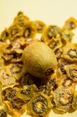 ripe kiwi and fruit chips