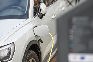 auto voiture électrique station borne recharge charge rechargement chargement batterie autonomie...
