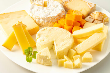 美味しいチーズの盛り合わせ