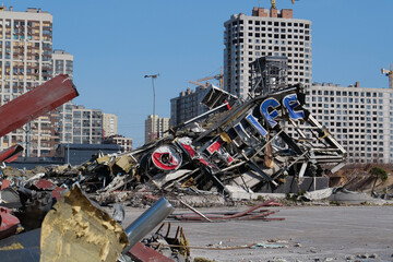 Russia - terrorist country, destroyed shopping and entertainment center in Kyiv