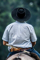 Gaucho montando un caballo © Diego