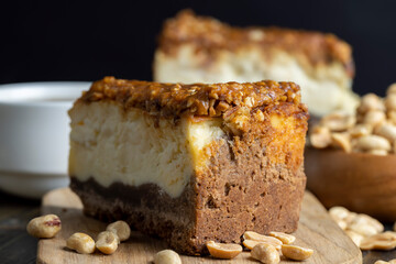 Cheesecake made of soft fresh cheese and peanuts