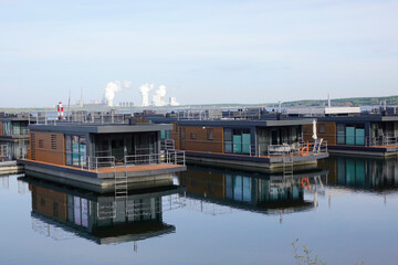 Blick über den Bärwalder See zum Kraftwerk Boxberg	