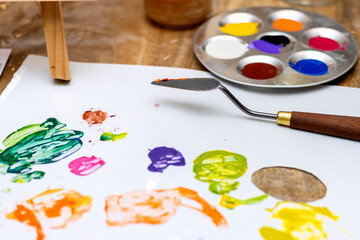 Obraz premium Painting Workshop. Detail of the painting tools.