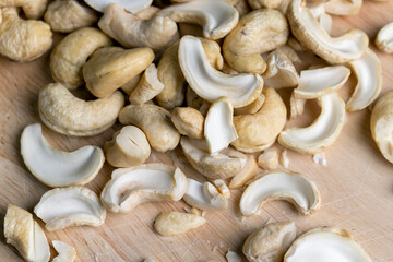 ready to eat and peeled cashew nuts