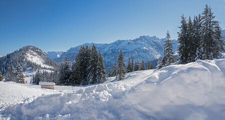 Fototapeta na wymiar ski resort Alpspitze mountain, beautiful winter landscape upper bavaria