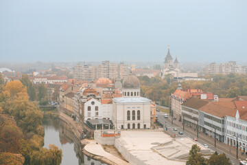 Obraz premium Oradea Cityscape a stunning view of Oradea, explore the rich art nouveau history of Oradea with this stunning landmarks. Historic buildings and monuments unique architecture cultural heritage