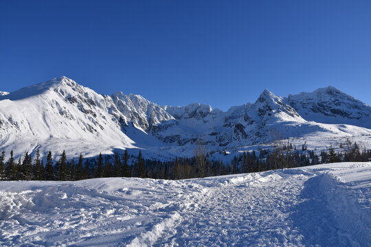 Kościelec, Przełęcz Karb, Tatry, zima, śnieg, tpn, szlaki, wspinaczka, g&oacute;ra, krajobraz, 