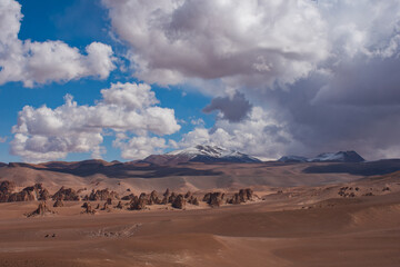 Montaña de colores en Antofagasta de la Sierra, Catamarca, Argentina