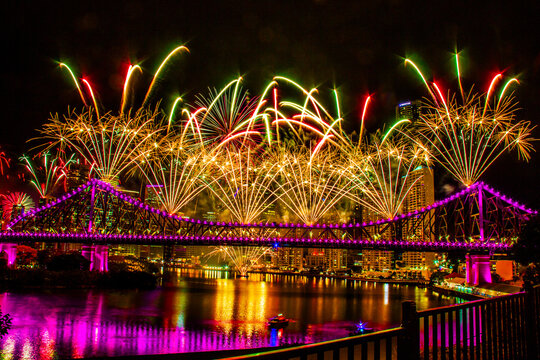 Views of Brisbane Riverfire and Story Bridge from Wilson Lookout