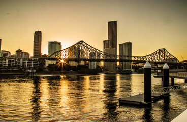 Fototapeta premium The Story Bridge and Brisbane CBD in the dusk