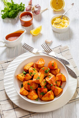 patatas bravas, deep fried potatoes with sauce