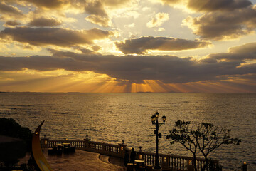 沖縄北谷の夕日