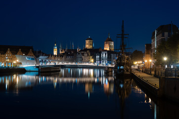 2022-06-08 old town of Gdansk and Motlawa river at night, Poland