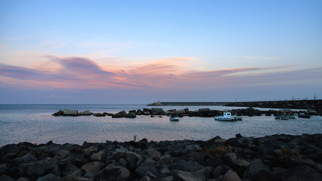La baia di Riposto al tramonto