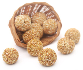 Sesame caramel laddu