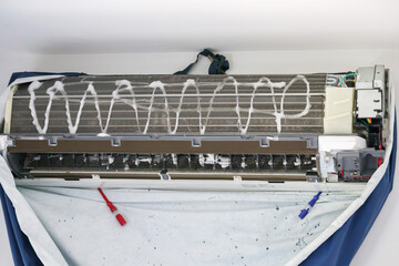 air conditioner cleaning with spray foam cleaner