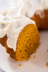 Pumpkin bunt cake