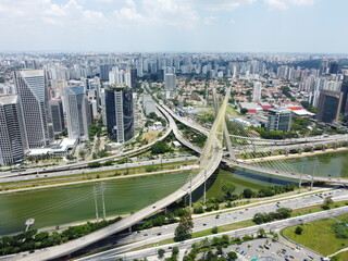 Estaiada Bridge seem from above
