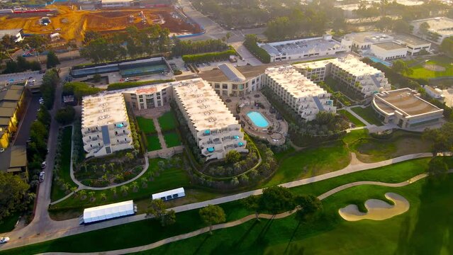 4k Aerial view of the Hilton Hotel at Torrey Pines