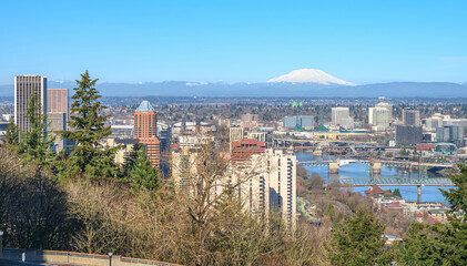 Fototapeta premium City of Portland Oregon skyline bridges and Mt. St. Helens