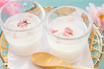 お花見の桜ゼリー