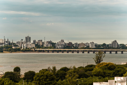  argentina puente paso de los libres limite aduana con brasil sobre rio uruguay