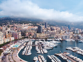 モナコ　モンテカルロハーバーの風景