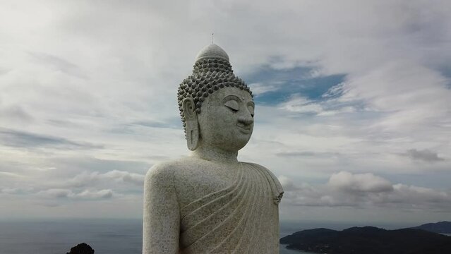 big budda
