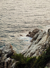 Imagen del mar mediterraneo en la costa brava española
