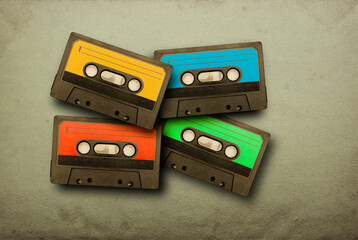 Obraz premium Alte Musikkasetten in verschiednenen Farben