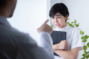 嫌なドクターがいる看護の現場　転職などのイメージに