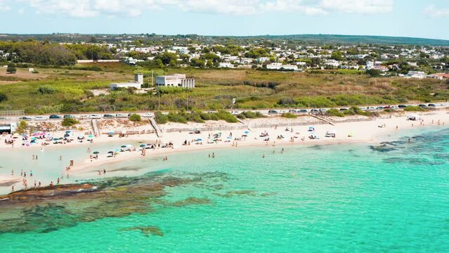spiaggia di San Pietro in Bevagna ( Salento, Manduria, Taranto, Italy ) in estate