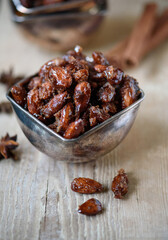 German cinnamon roasted almonds (candied almonds) / Gebrannte Mandeln