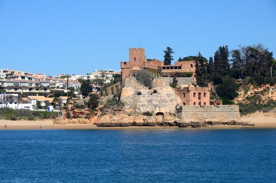 Ferragudo desde Praia da Rocha, Algarve