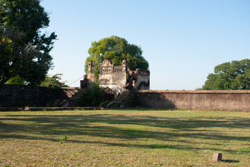 Chaman Mahal is a part of fort at Islamnagar near Bhopal. The fort used to be the capital of Dost Mohammed Khan in early 18th Century