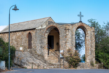 Une chapelle dans les montagnes italiennes