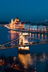 Fototapeta na wymiar Chain Bridge during the night / Budapest / Hungary