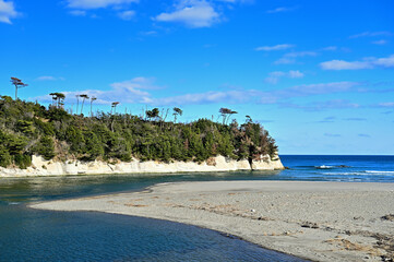 映画のロケ地にもなった新田川河口の風景　福島県南相馬市