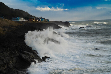 Huge waves during a King tide, near Depoe Bay on the Oregon coast