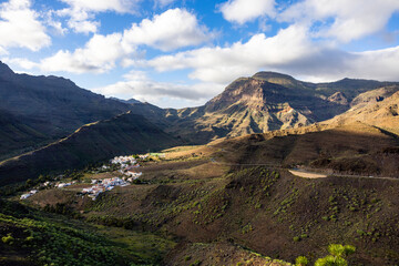 The power of nature: The valley between volcanic mountains