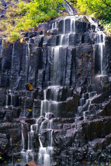 秋田県由利本荘市 檜山滝　柱状節理・デイサイトの滝が見れるジオパーク