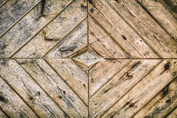 Fragment of a wooden door - 570492296