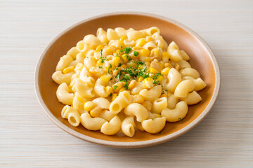macaroni creamy corn cheese on plate