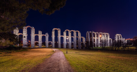 Night view of the Roman Aqueduct called The Miracles, in Merida