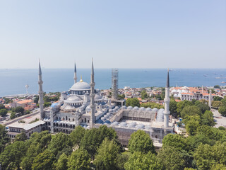 Naklejka premium Top view of Istanbul old city and Sultan Ahmed Mosque Ahmet Camii Blue Mosque, on a warm summer day